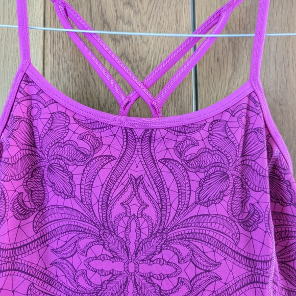 Athleta Harmonious Tank Fuchsia Small - Picture 3 of 6